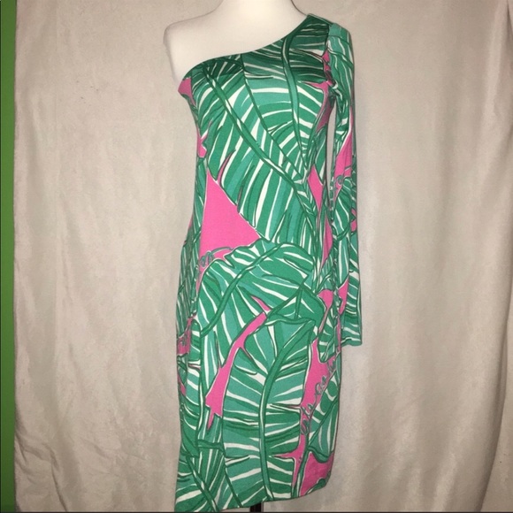 Lilly Pulitzer Dresses & Skirts - Lilly Pulitzer one shoulder long sleeve dress